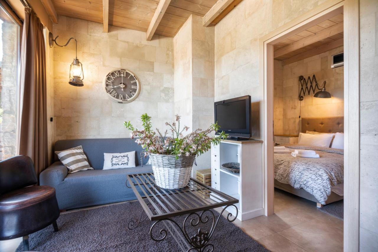 Aparthotel Pezoulia Selakano Esterno foto