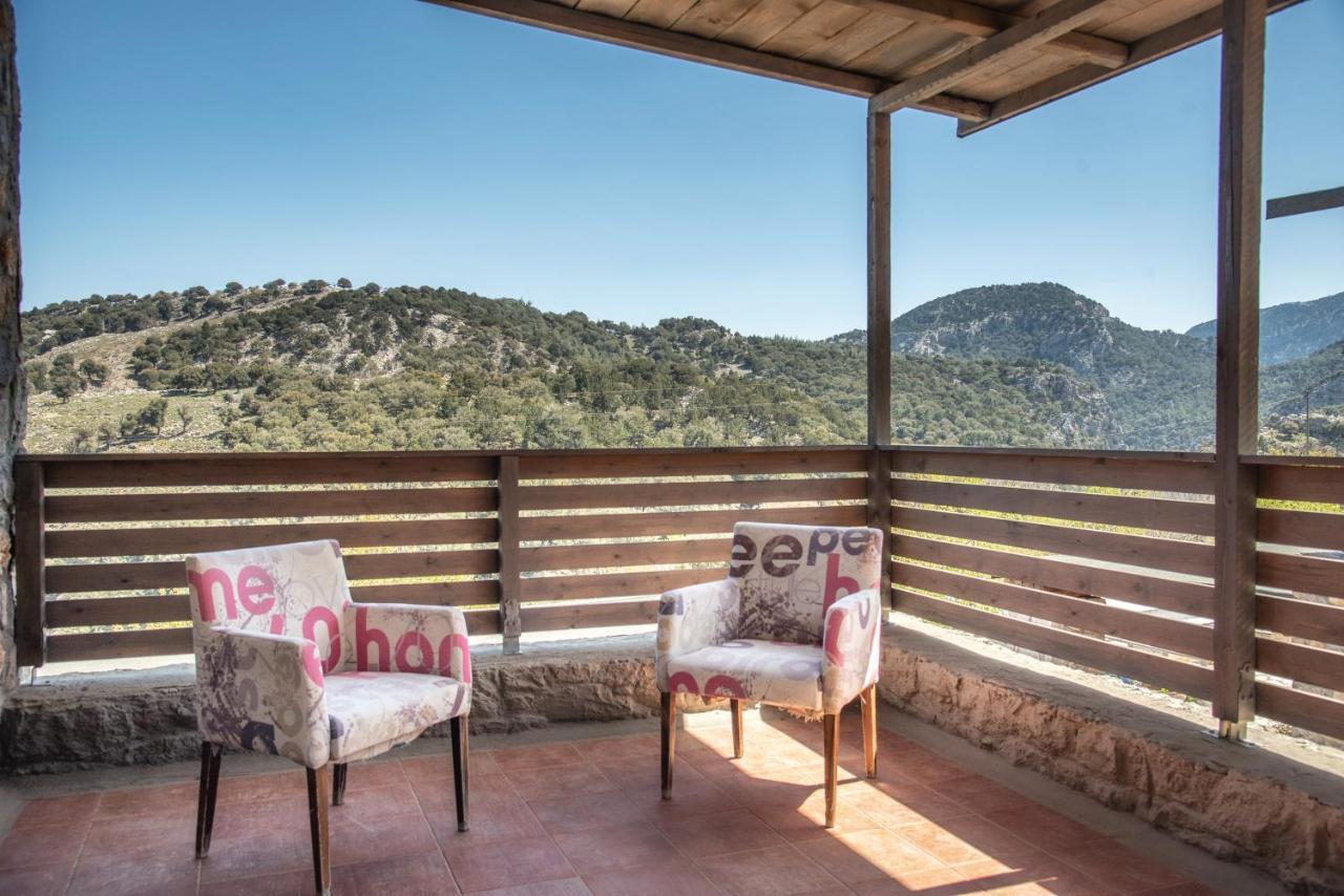 Aparthotel Pezoulia Selakano Esterno foto