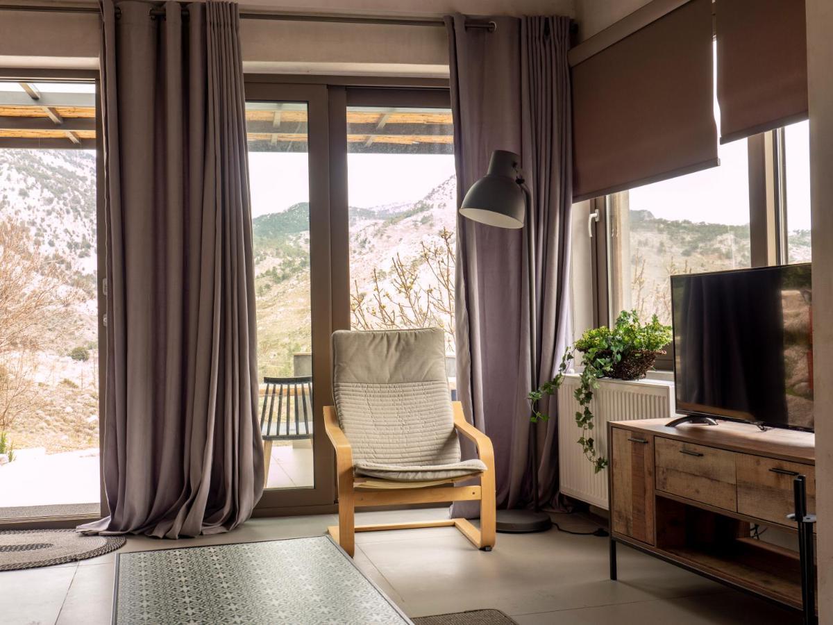 Aparthotel Pezoulia Selakano Esterno foto