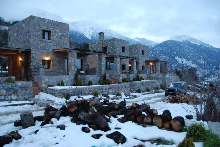 Aparthotel Pezoulia Selakano Esterno foto